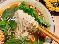 -叁窝雀·云南小锅米线(万象汇店)