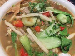 -牛八宝桂林米粉(八里庄店)