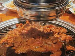 精品牛五花-唯成•韩国炭火烤肉 유성고기