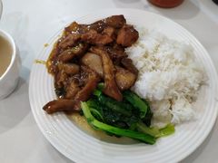红烧茄子鸡腿肉饭-芬芳甜品(东风西路店)
