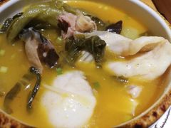 -东家小院金汤酸菜鱼(南阳路店)