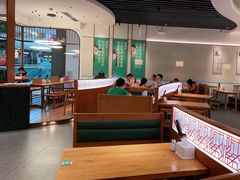 大堂-诚铭记·虾仁汤包·成都小吃(融创店)