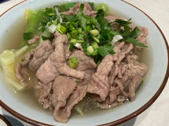 -犇逸·乐山跷脚牛肉·四川现炒(览海店)