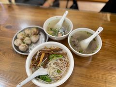 -溪畔老牌永定牛肉小吃(兴发大厦店)