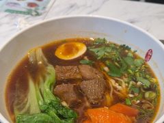 -康师傅私房牛肉面(申虹店)