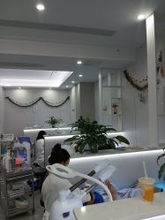 -痘院士专业祛痘皮肤管理