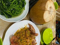 -小海豚•老字号海鲜餐厅(天涯店)