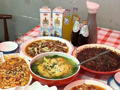 -洪霞餐馆·川菜·鲜货现炒(两江春城店)