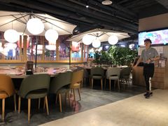 大堂-日进一片海.生腌海鲜火锅.宵夜烧烤(三里屯总店)