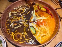 -洱火云南酸菜牛肉火锅(石景山当代商城店)