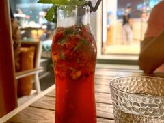 -Mark&Mars Restaurant