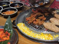 -青瓦炭韩潮烤肉(花园道店)