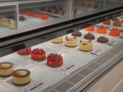 -潮一不贰·法式甜品·生日蛋糕·西式简餐(外滩店)