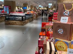 -七鲜超市(瑞虹天地太阳宫店)