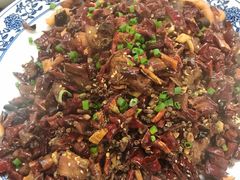 -黄桷树曹家私房菜(江与城店)