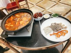 -品海楼·大连海胆锅贴馆(东港店)