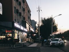-老红桥炸灌肠牛肚锅烧烤(定福庄店)