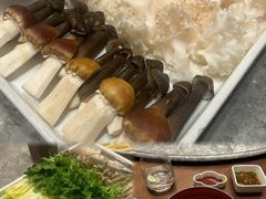 -揽季锅物会·海鲜姿造(五四路店)