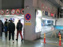 -大宁国际商业广场-地下停车库