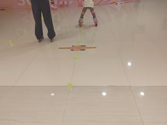 -资和信百货商场