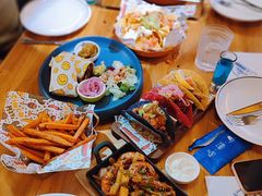 -Famous肥猫墨西哥音乐餐吧(五棵松华熙LIVE店)