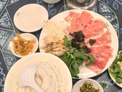 -桥香园云南过桥米线(金马碧鸡店)
