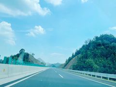 -玻璃桥景区石牛寨