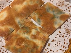 -何师傅美蛙鱼头(汉街店)