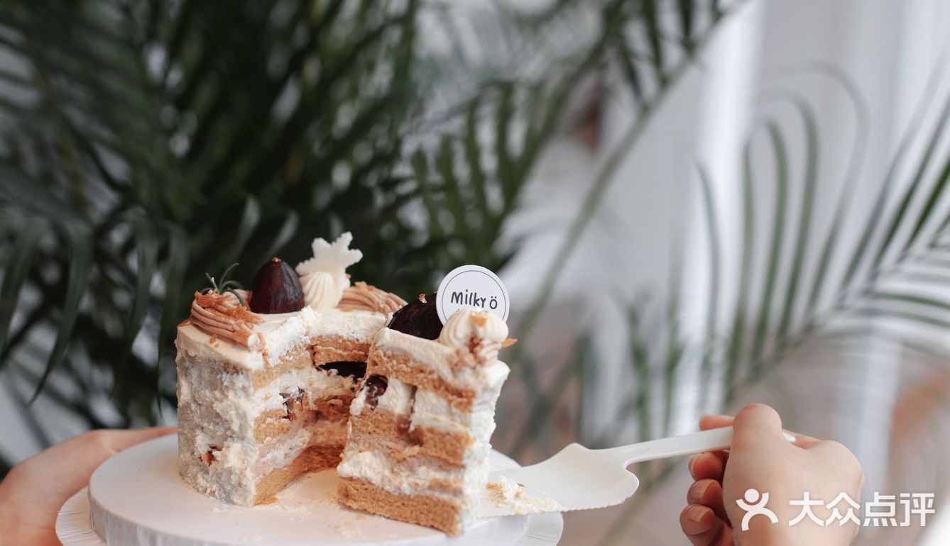 一家新开的工作室蛋糕屋，没有实体店