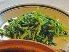 -八府香鸭·啫啫煲(华山路店)