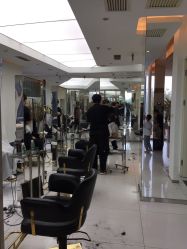 -CUT CUT Hair Salon