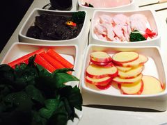 -海底捞火锅鲜切牛肉主题店(长寿路店)