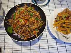 -荆楚渔艺堂·鱼头泡饭(江堤中路店)