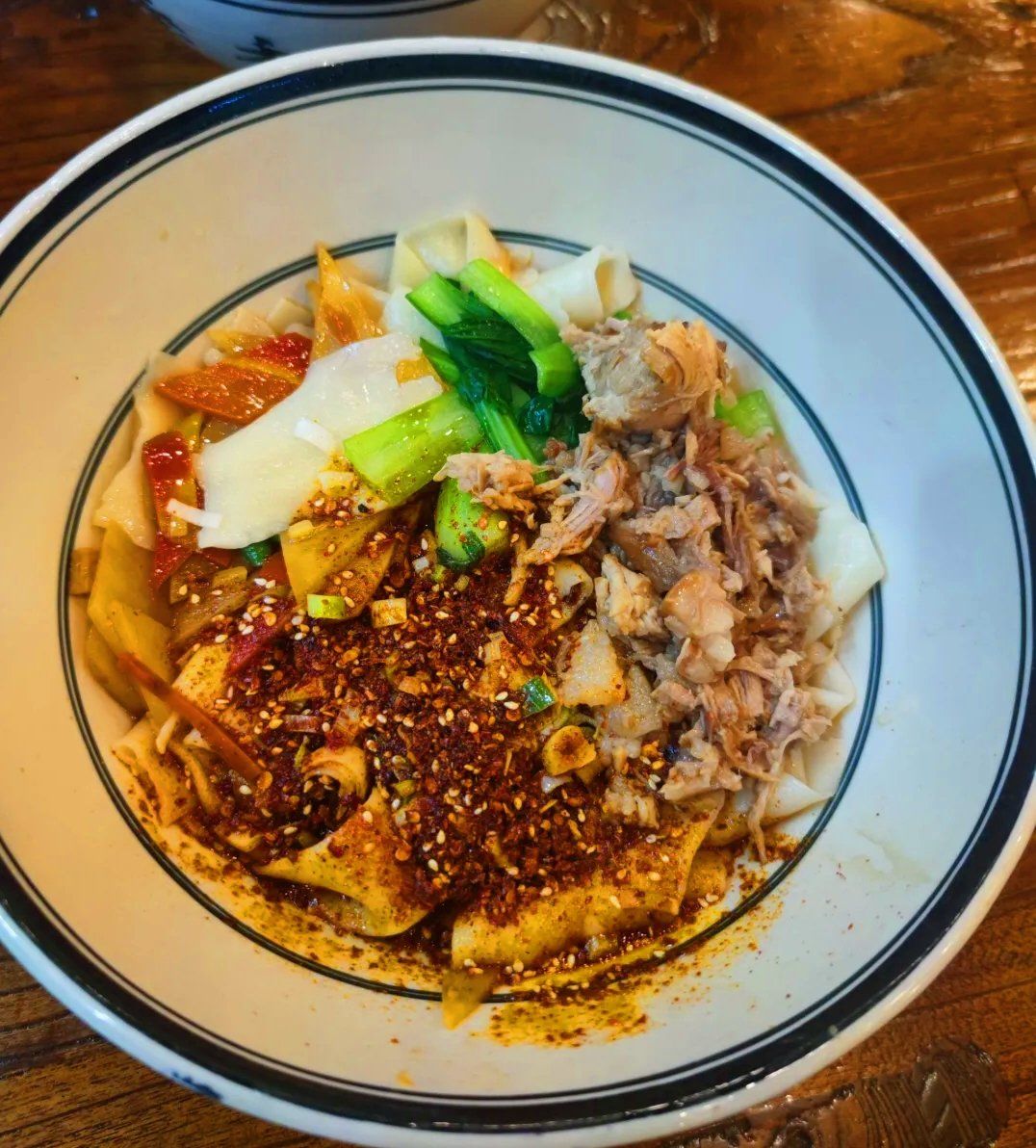 饿了就来一碗腊汁肉揪面片[馋]