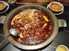 -石锅苗苗鱼(武汉首店)
