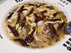 -渔语鱼酸菜鱼新川菜(来福士店)