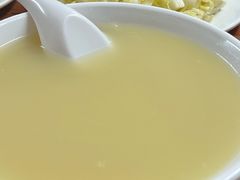 -宝瑞门钉肉饼店