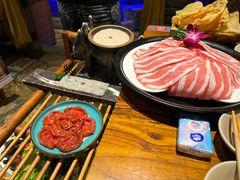 -老牌坊云南鱼豆花火锅(爱建店)