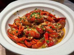 -肥肥虾庄·金牌油焖大虾(汉街SKP店)