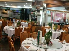 大堂-勝記酒家·37年老字号·经典粤菜(荔枝公园店)