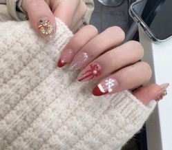 -爱美睫美甲会馆