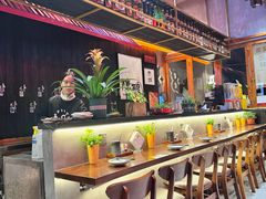 -8PINTS八品脱·日料·烧鸟·精酿小酒馆(莘庄店)
