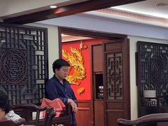 -梅龙镇酒家(南京西路总店)