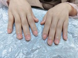 -灰姑娘美甲美睫馆