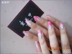 粉色蕾丝-星美甲