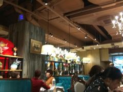 大堂-领鲜活海鲜榴莲自助火锅(东门店)