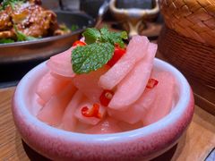 -吃饭皇帝大土家民族菜(荟聚店)