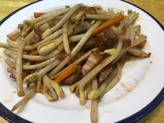 花生芽炒烧肉-顺丰轩园林酒家(天河店)