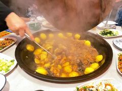 -小火炕铁锅炖鱼