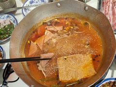 -王奋斗贵州酸汤牛肉火锅